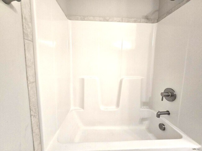 Building Photo - Raeford Rental