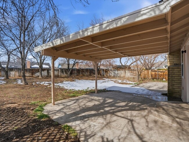 Building Photo - Upgraded Sparks Home