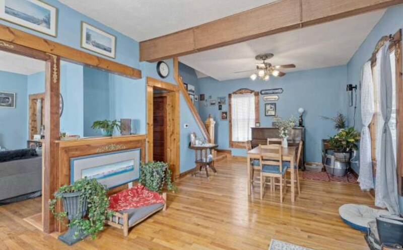 Building Photo - 111 21st St