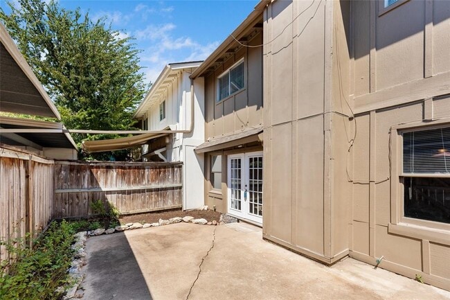 Building Photo - 1859 Coronado Hills Dr