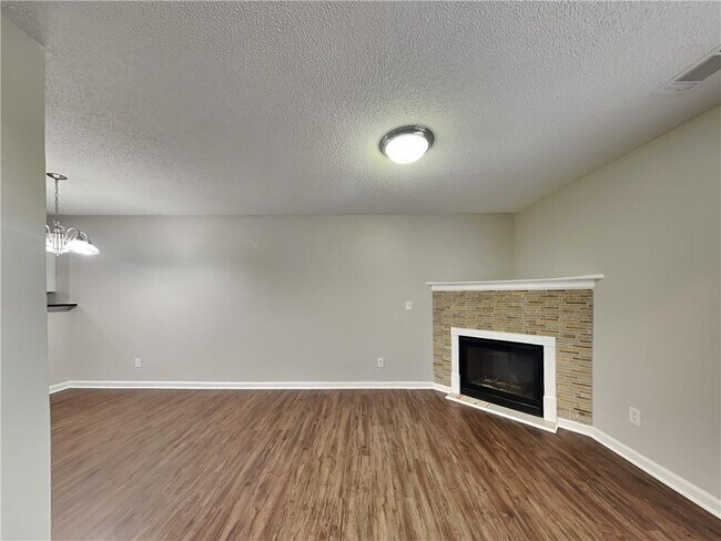 Building Photo - 20 Fieldview Ln