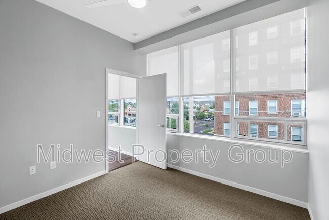Building Photo - 4100 Lindell Blvd