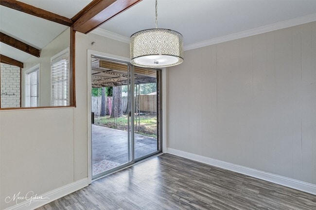 Building Photo - 9209 Blue Spruce Dr
