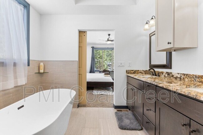 Building Photo - 145 Rudolph Ranch Road