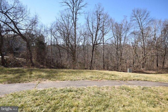 Building Photo - 14905 Rydell Rd