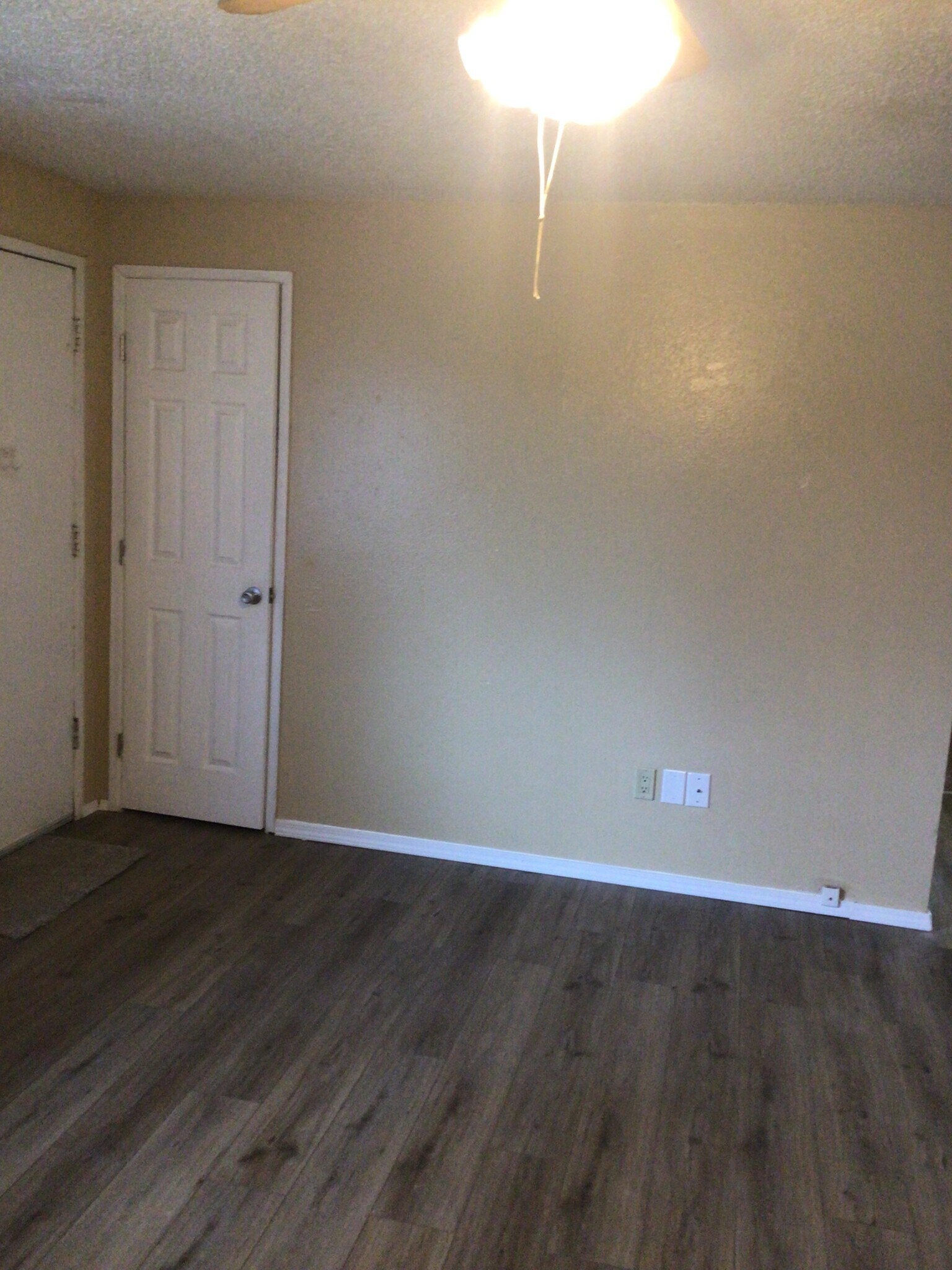 Building Photo - 14821 Washington Ave SW