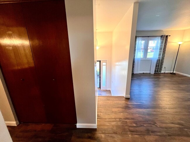 Building Photo - Apple Hill Community - 3 Bedroom 2 Bathroom - Beautiful Home for Rent!