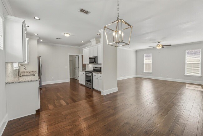 Building Photo - 1743 Brush Hill Rd