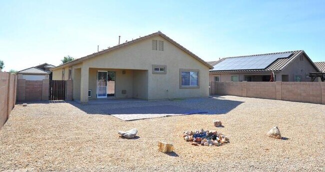 Building Photo - Charming home is San Lucas