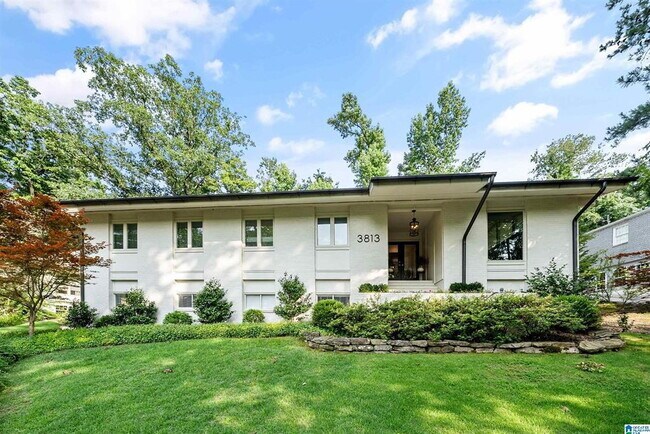Building Photo - Mountain Brook 5 Bedroom, 3 Bath with Finished Lower Level