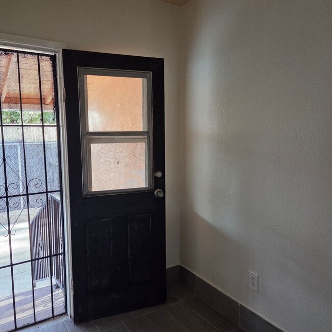 Building Photo - 4737 Dozier St