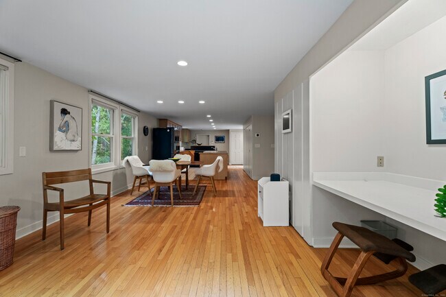 Building Photo - 133 Blake Rd