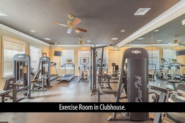 Building Photo - 15125 Michelangelo Blvd