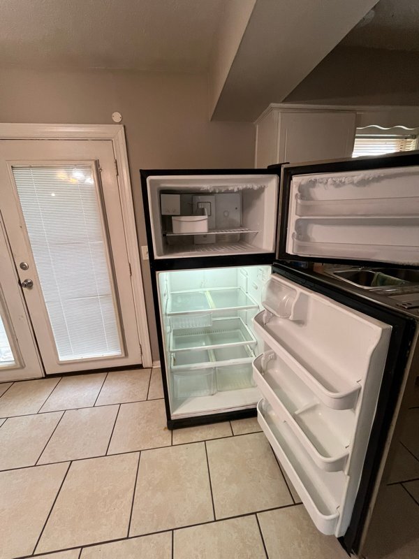 Building Photo - 6044 Cordova Rd