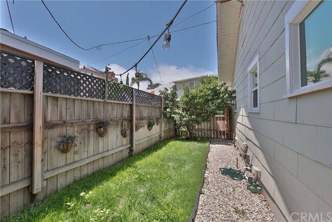 Garden area - 1530 E 5th St