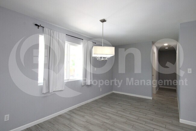 Building Photo - 8838 N 42nd Ave