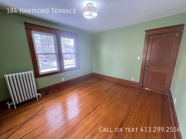 Building Photo - 184 Hartford Terrace