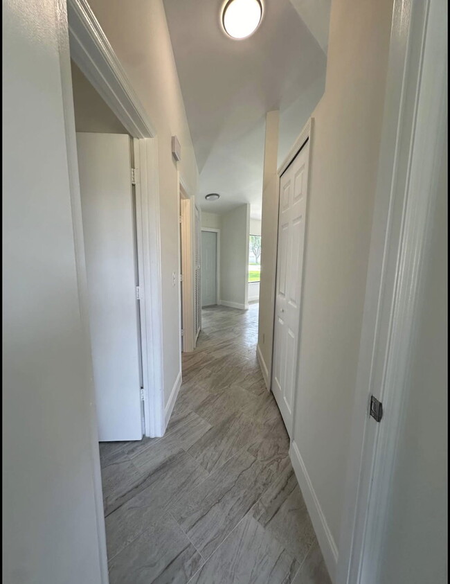 Building Photo - 1275 McDermott Ln