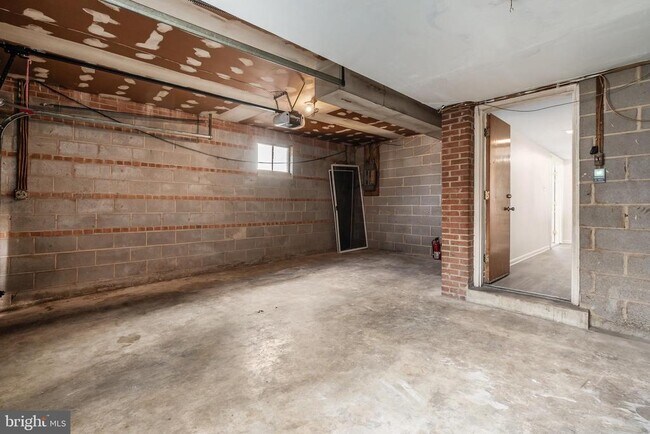 Building Photo - 4208 16th St NW