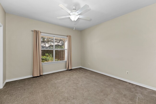 Building Photo - 306 Copperleaf Rd