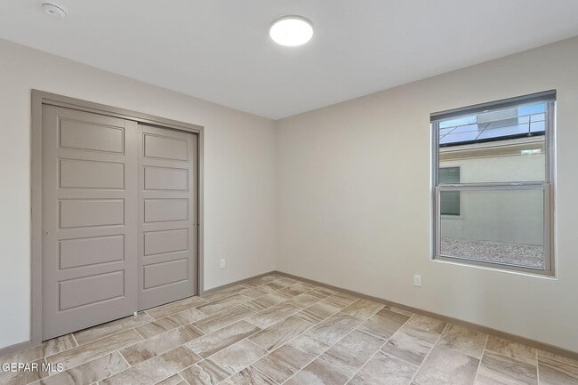 Building Photo - 13736 Flora Vista Ave