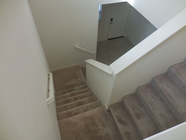 Building Photo - Spacious 3-Bedroom Dixon Home with Loft, Solar & Open Floor Plan