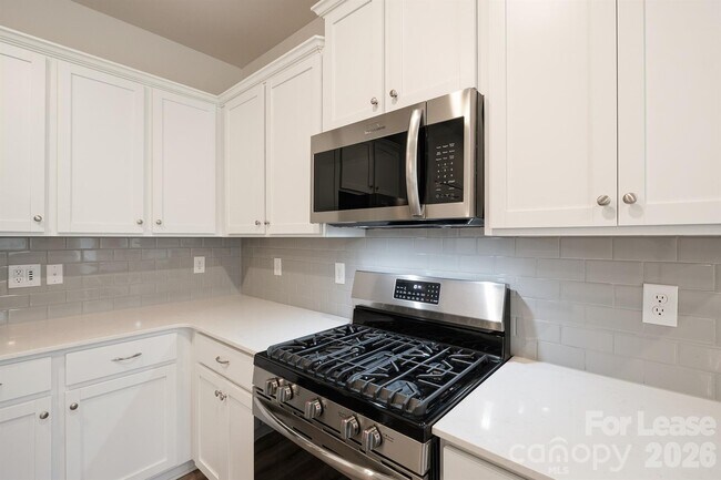 Building Photo - 162 White Apple Wy