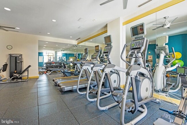 Building Photo - 2720 S Arlington Mill Dr