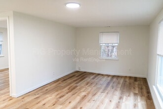 Building Photo - 3715 Sisk Rd NW