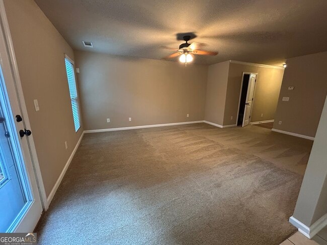 Building Photo - 150 Cypress Ct