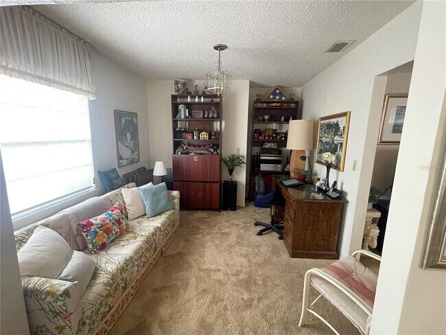 Building Photo - 1715 Atrium Dr