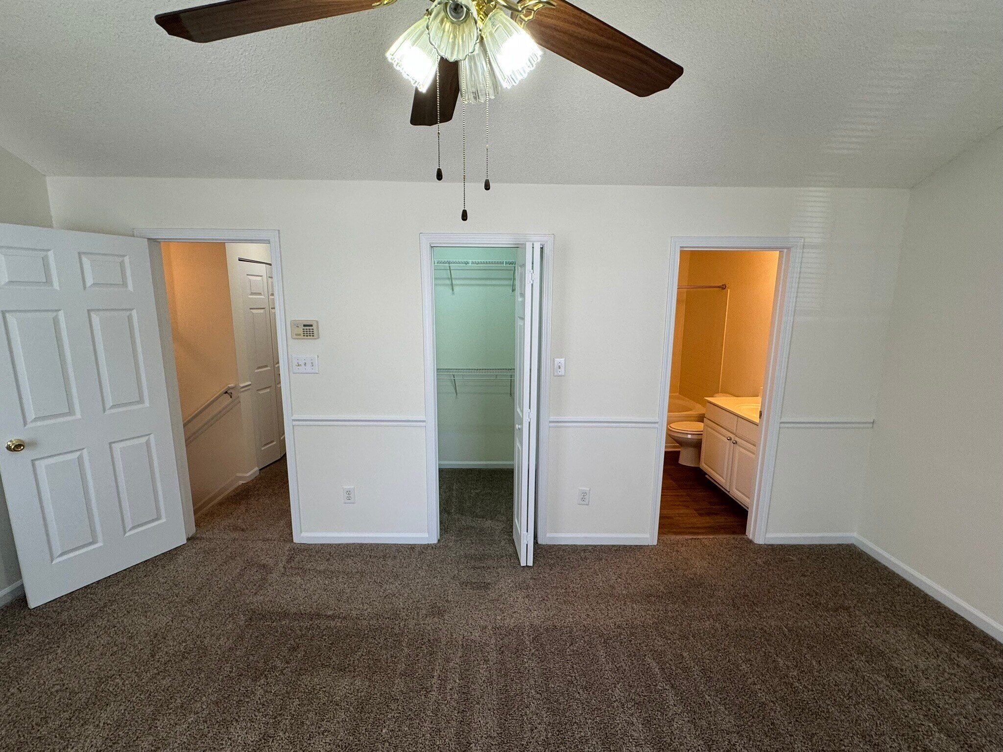 Building Photo - 8419 Southgate Commons Dr