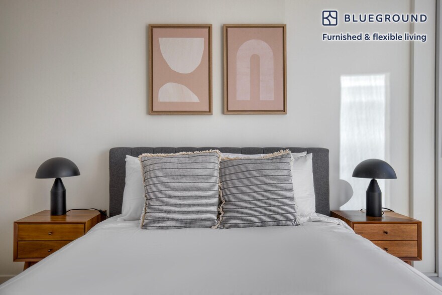 Building Photo - 340 E North Water St