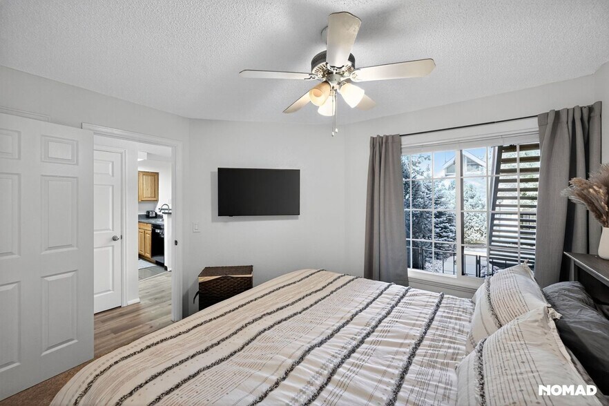 Building Photo - 4838 E Kentucky Ave