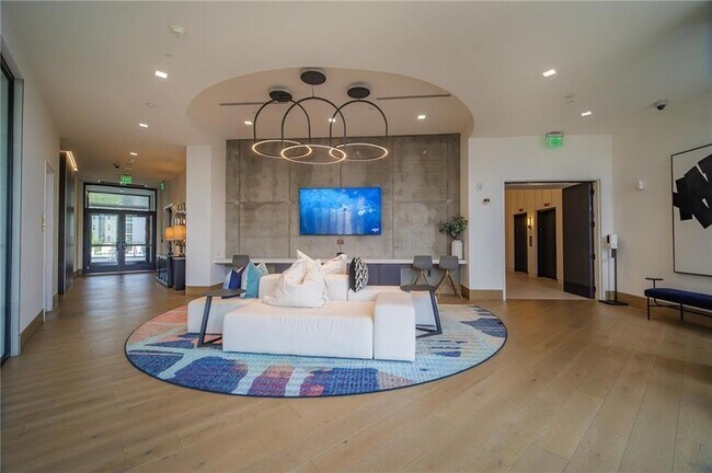 Building Photo - 788 West Marietta St NW