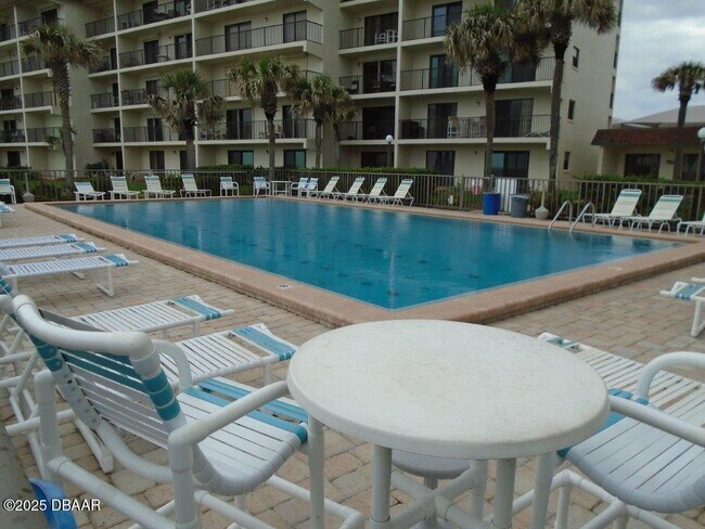 Building Photo - 2700 Ocean Shore Blvd