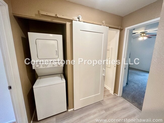 Building Photo - 95-664-664 Wikao St
