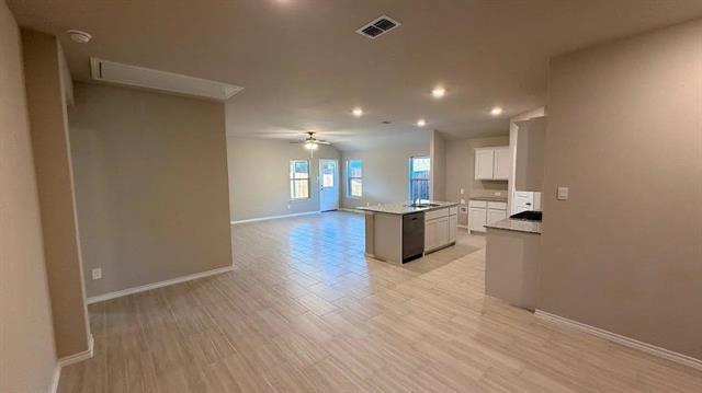 Building Photo - 8440 Hollymead Ln