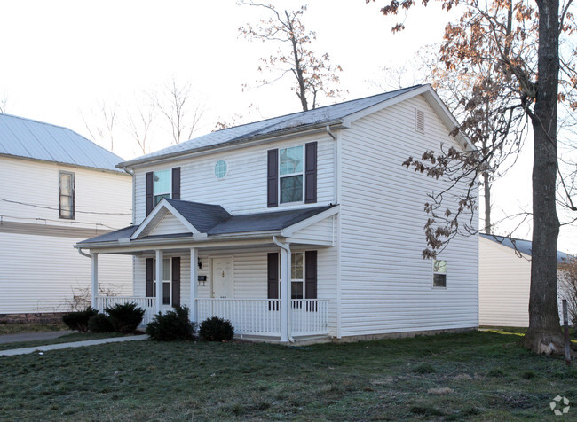 Building Photo - East Newark Homes