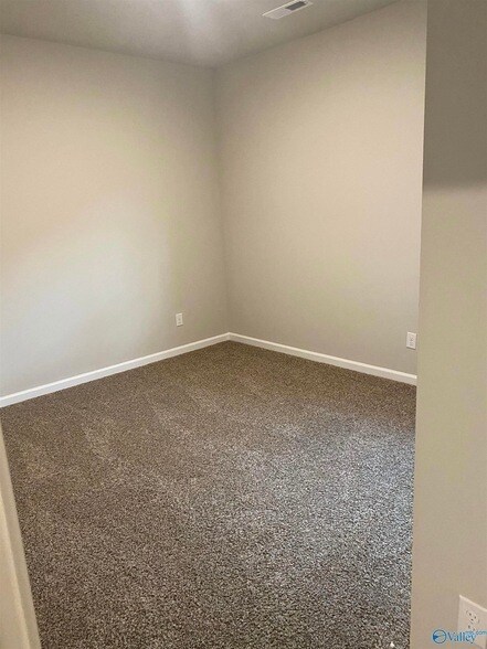 Building Photo - 14980 Westmeade Ln