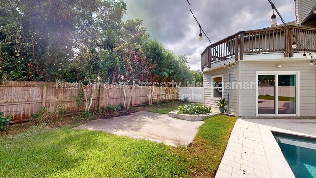 Building Photo - 12345 Tracy Ann Rd