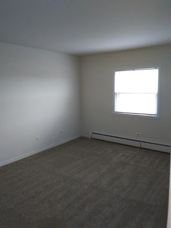 Building Photo - 530 N Mill Rd