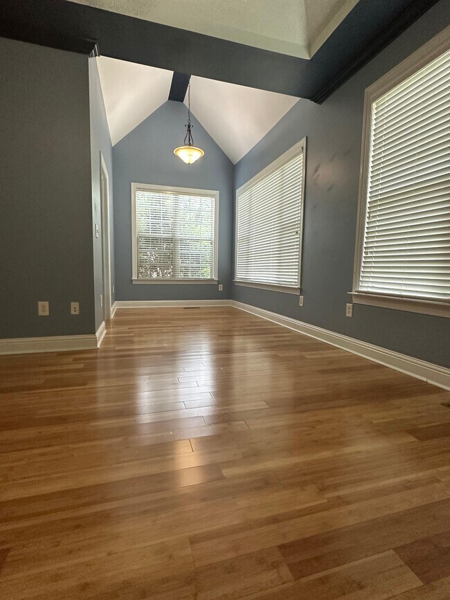 Building Photo - 246 Carsons Walk