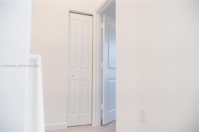 Building Photo - 27651-27155 SW 155th Ct