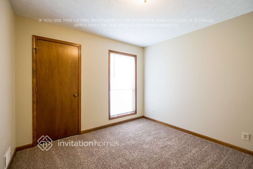 Building Photo - 1100 Spring Pl