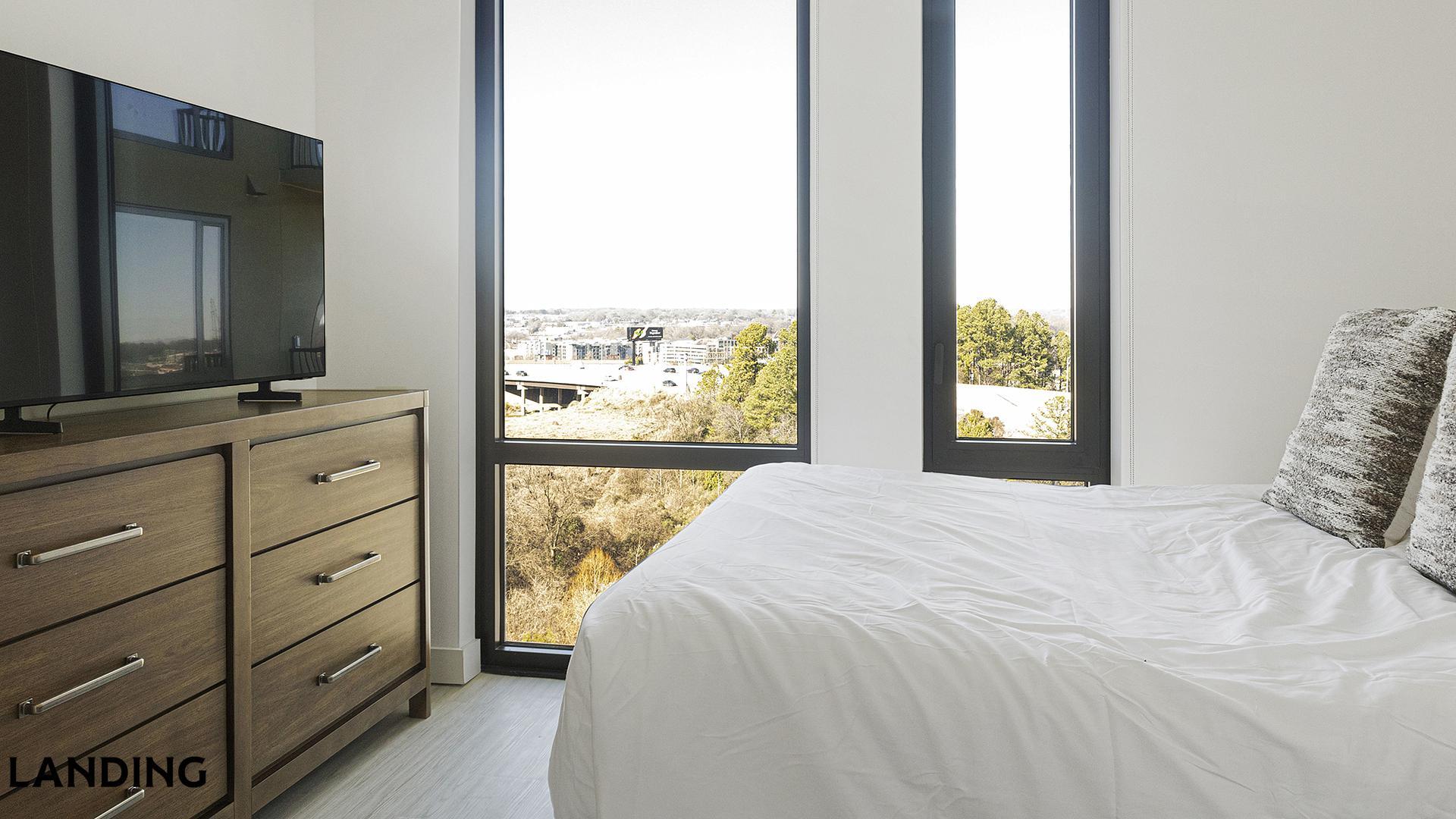 Building Photo - 1007 S Mint St