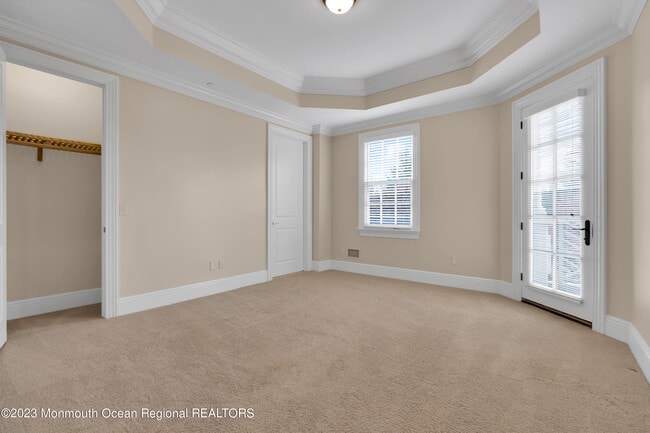 Building Photo - 131 Oval Rd