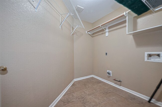 Building Photo - 4222 Merriweather St