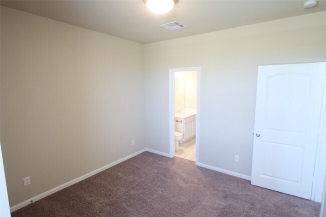 Building Photo - 5110 Pr Ter Ln