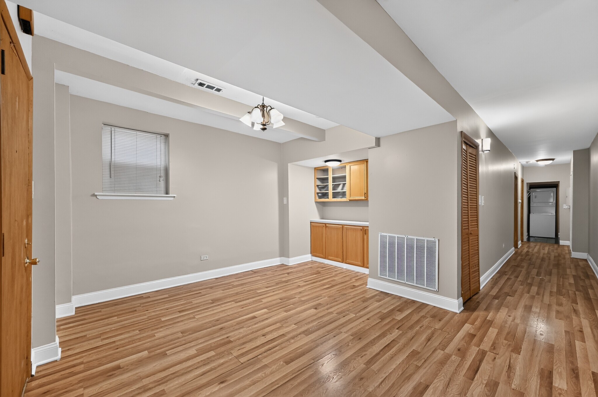 Building Photo - 1516 W Farwell Ave